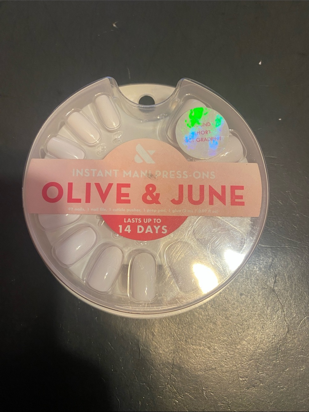 White Instant Press-On Nails - 14 Day Wear
